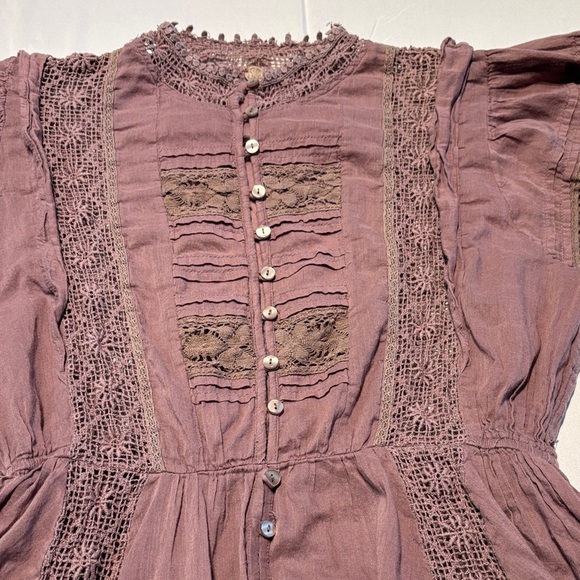 Free People Vintage Style Mauve Mini Dress with Lace Details - Picture 3 of 12